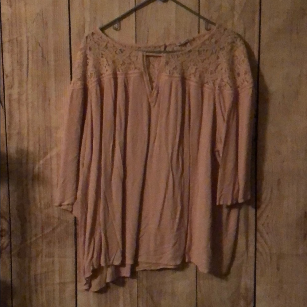 Light pink Lace 3/4 sleeve Top